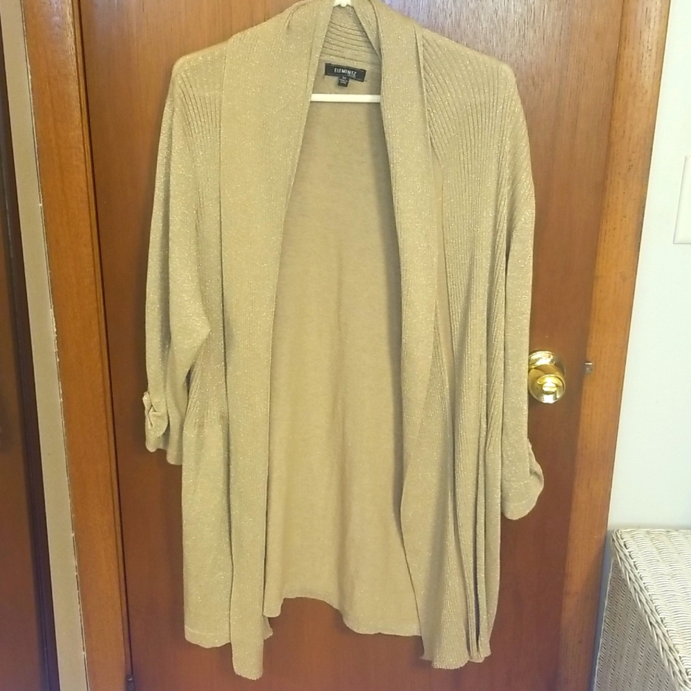 NWOT womans plus light sweater cardigan